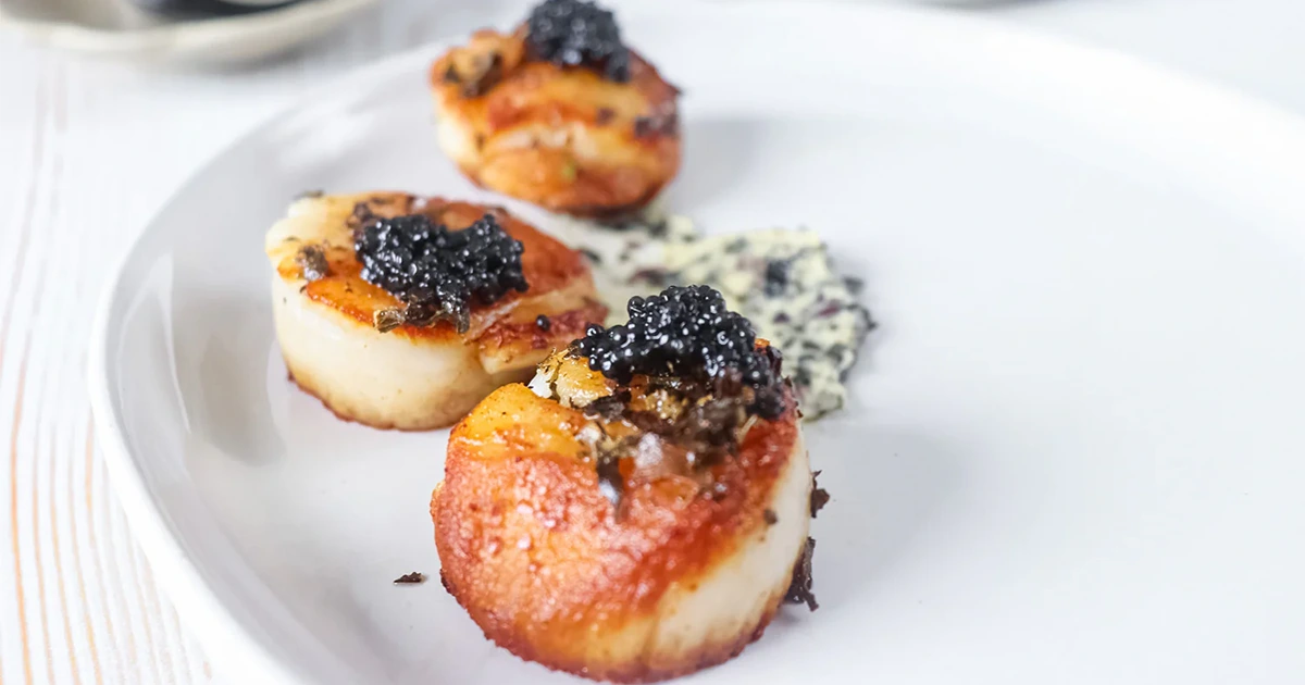 Fine Dining Presentation: How to Serve Caviar & Crab Like a Chef